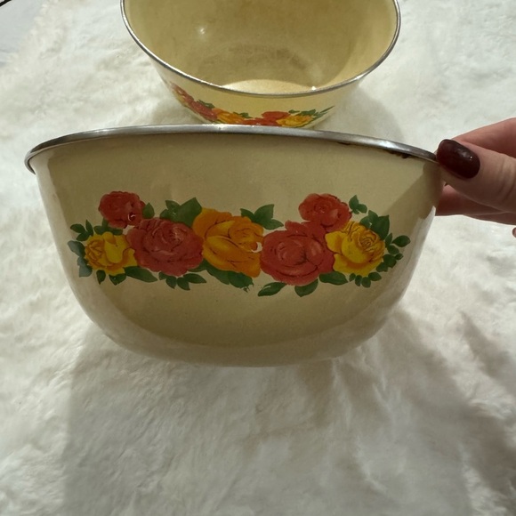 Floral Enamel Large Vintage Mixing Bowl Set Roses Floral Flower Cottagecore - Picture 13 of 13